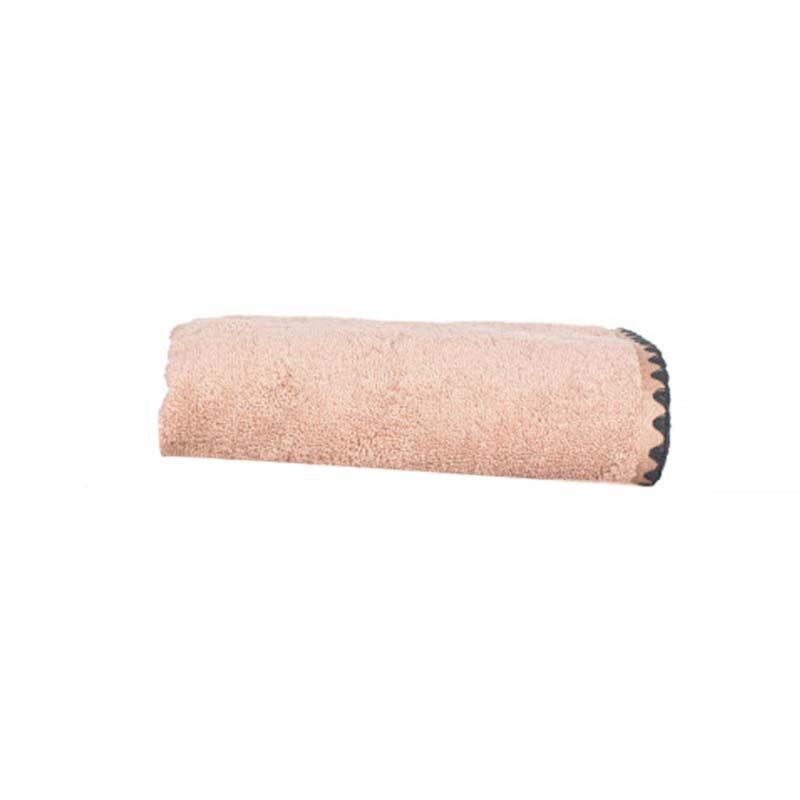 Serviette de bain rose